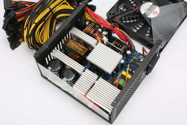 Alimentation Lianli ATX 1800W 90+ Gold silencieuse - Image 3