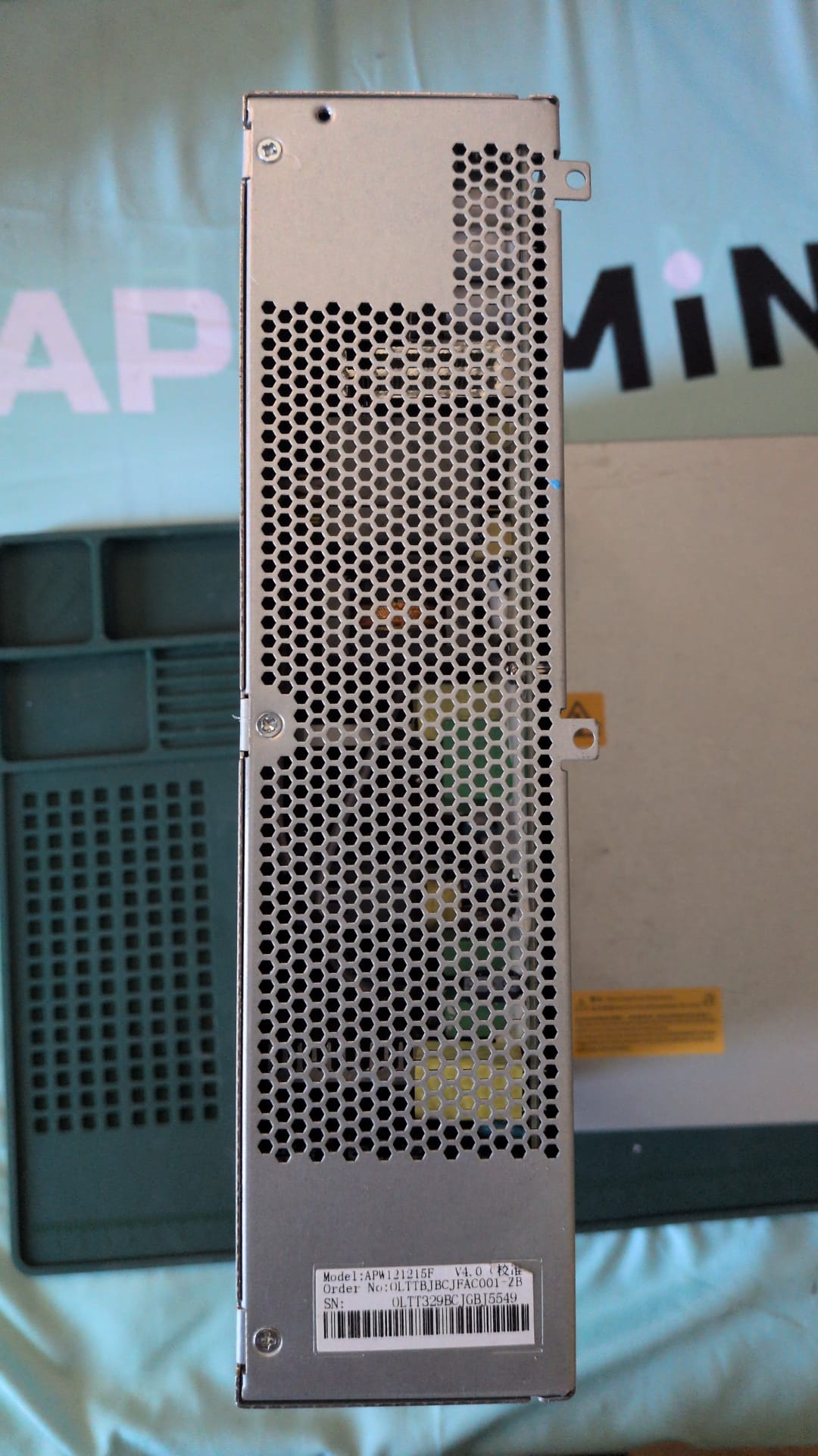 Grille ventilation arrière PSU Bitmain APW12 1215F 4000W pour Antminer S19 refroidissement air